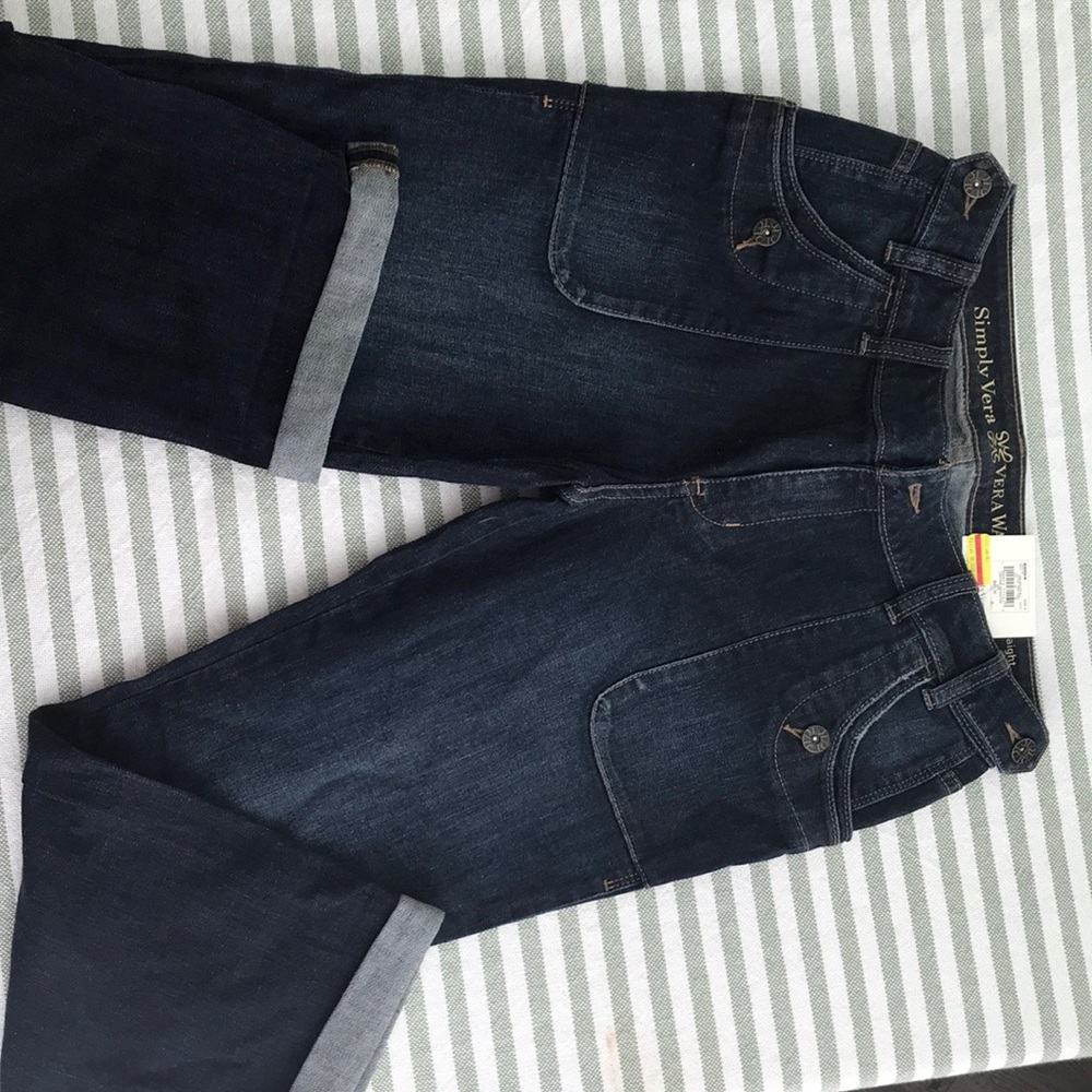 Vera Wang Capri